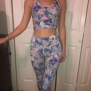 Mono B exercise outfit